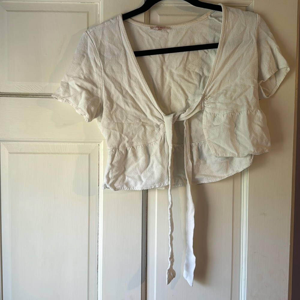 Boutique white tie front crop top